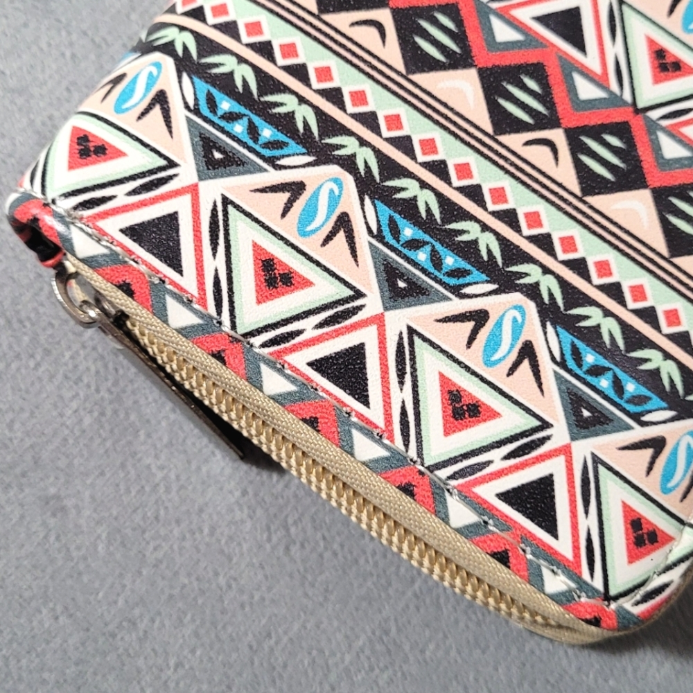 Patterned Zip-Around Wallet - Picture 13 of 15